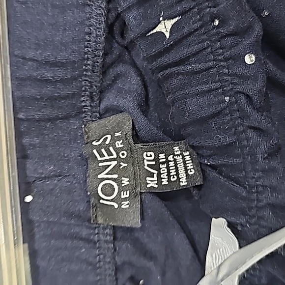 Jones women's Pajamas set Navy long sleeves with stars Size L NWT - Picture 10 of 10
